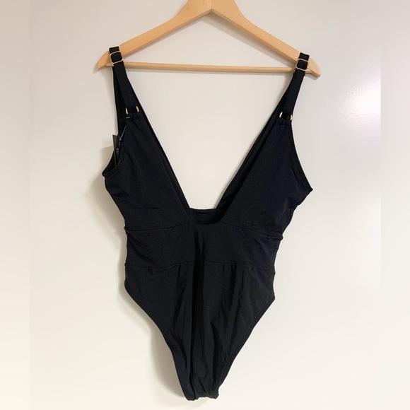 Yandy Plunge Pool One Piece Swimsuit Black Size Large One Piece Swimwear NEW - Picture 6 of 11